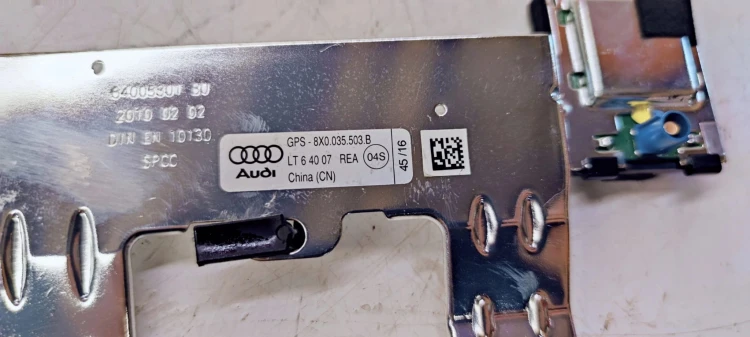 MODUŁ WZMACNIACZ ANTENY AUDI A1 8X 8X0035503B