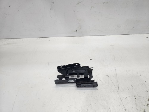 OBUDOWA POMPY PALIWA AUDI A3 2.0 TDI CR 5N0906274B 5N0906257
