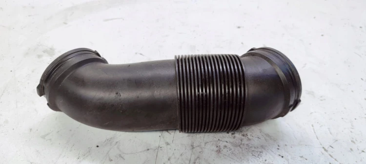 RURA SSĄCA POWIETRZA AUDI A6 C7 A7 059129615N