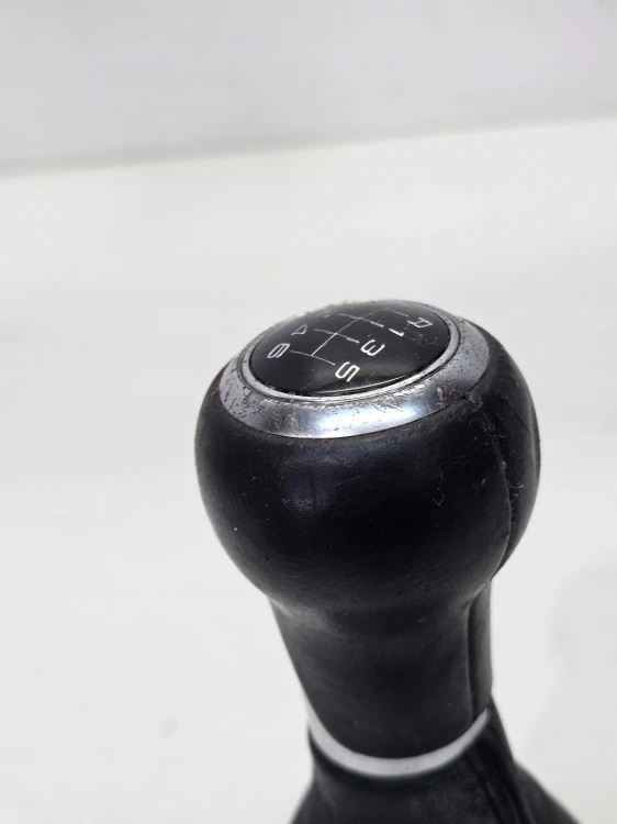MIESZEK GAŁKA ZMIANY BIEGÓW AUDI A3 8P A1 8X 8P0863279A 3/25 6 BIEGÓW