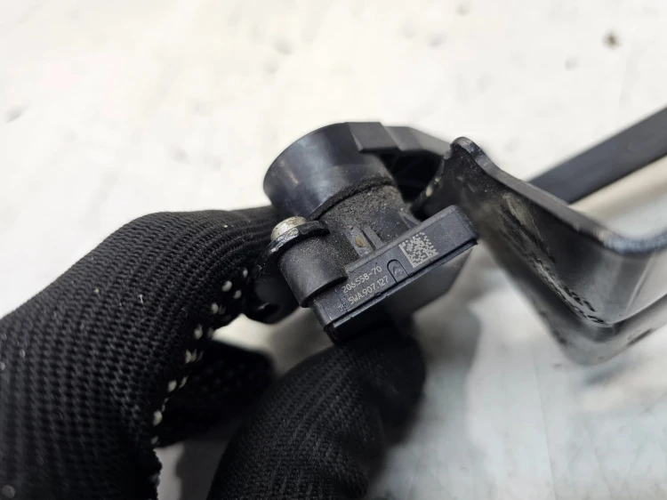 CZUJNIK POZIOMU POZIOMOWANIA ŚWIATEŁ AUDI A3 8Y VW 5WA512521 5WA907127