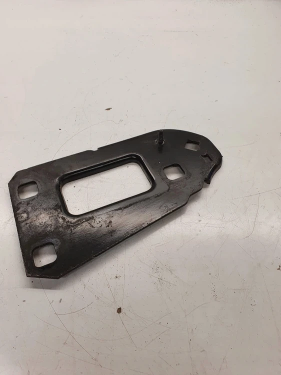 PŁYTKA USTALAJĄCA PAS PRZEDNI AUDI A4 B8 8K0805499
