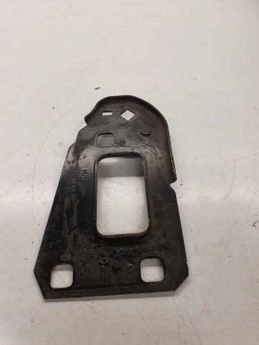 PŁYTKA USTALAJĄCA PAS PRZEDNI AUDI A4 B8 8K0805499
