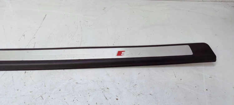 LISTWA PROGOWA LEWA S LINE AUDI A3 8P 8P3853491E