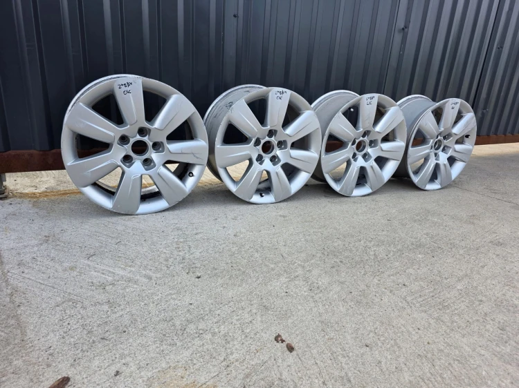 FELGI FELGA KOMPLET VW SKODA AUDI SEAT 8.0J R17 ET38 4F0601025BM Z*87*