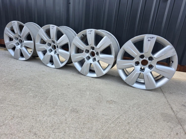 FELGI FELGA KOMPLET VW SKODA AUDI SEAT 8.0J R17 ET38 4F0601025BM Z*87*