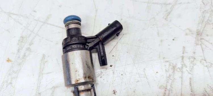 WTRYSK WTRYSKIWACZ AUDI VW 1.8 TFSI 06L906036C