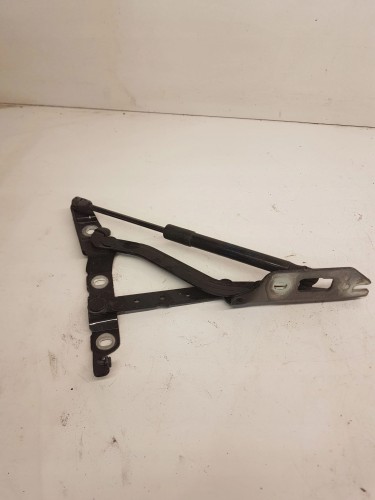 ZAWIAS KLAPY TYŁ AUDI A5 CABRIO 8F0827301A