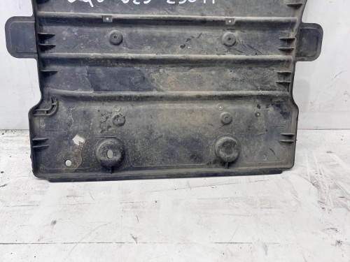 OSŁONA PŁYTA PODWOZIA AUDI A3 8V VOLKSWAGEN SEAT SKODA 5Q0825230H 61/26