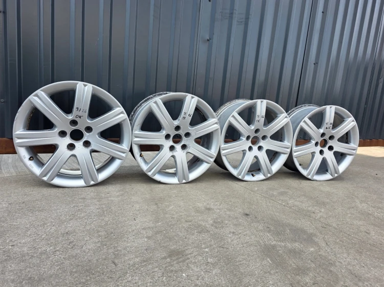 FELGI FELGA KOMPLET VW SKODA AUDI A4 A6 7.0J R17 ET42 4F0071497 3/26 !!!
