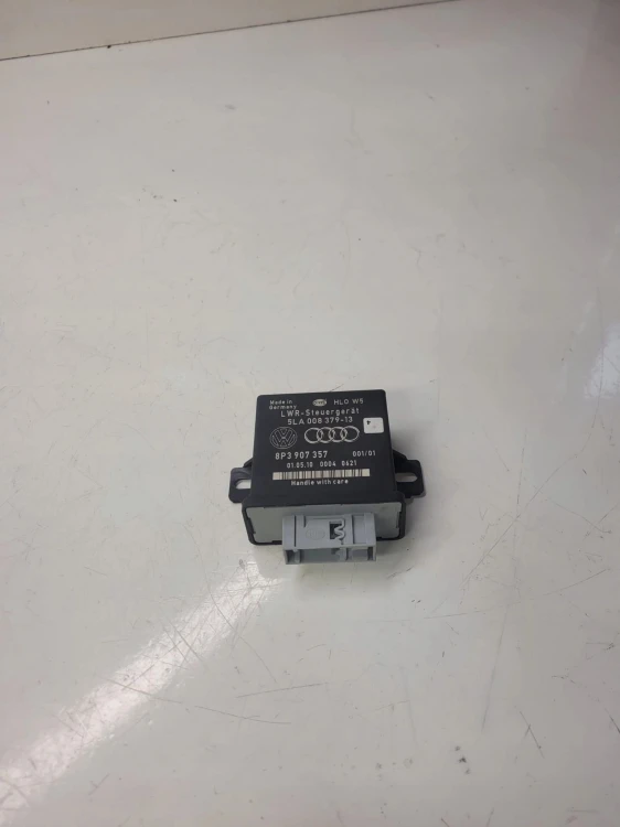 STEROWNIK MODUŁ ŚWIATEŁ AUDI A3 8P 8P3907357