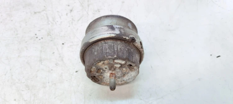 PODUSZKA ŁAPA SILNIKA PRAWA AUDI A6 C6 2.0 TDI 4F0199382AD