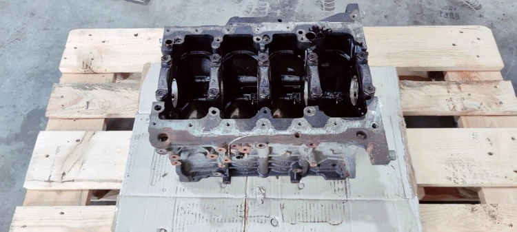 BLOK SILNIKA AUDI A4 A5 A6 2.0 TDI CAH 03L021BG