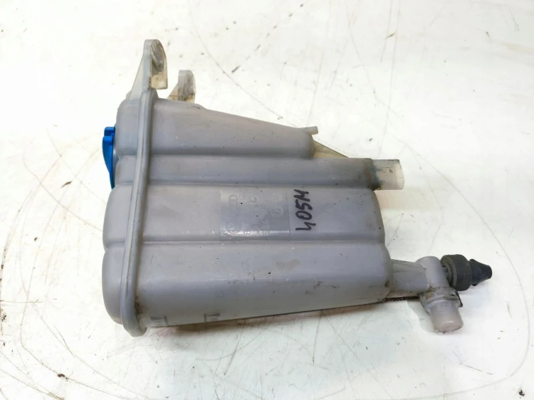 ZBIORNICZEK WYRÓWNAWCZY PŁYNU AUDI A4 B8 A5 8T Q5 Q5 A6 3.0 TDI 8K0121405M