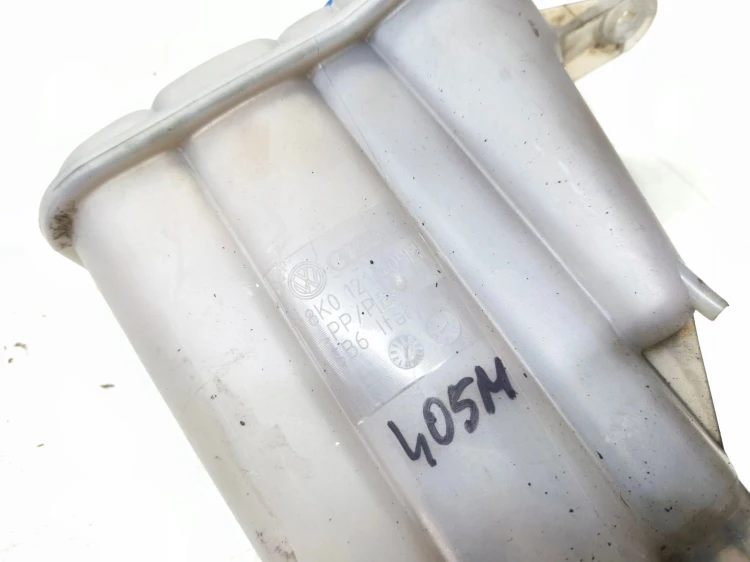 ZBIORNICZEK WYRÓWNAWCZY PŁYNU AUDI A4 B8 A5 8T Q5 Q5 A6 3.0 TDI 8K0121405M