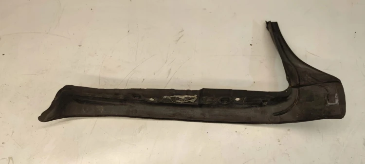 WYGŁUSZENIE BŁOTNIKA PRAWE AUDI A5 8T 8T0821112A