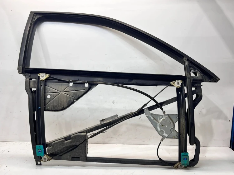 MECHANIZM PODNOSZENIA SZYBY PRAWY PRZÓD AUDI A3 8L 8L3837754A