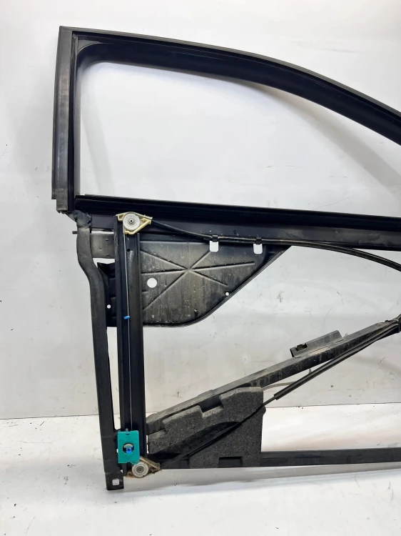 MECHANIZM PODNOSZENIA SZYBY PRAWY PRZÓD AUDI A3 8L 8L3837754A