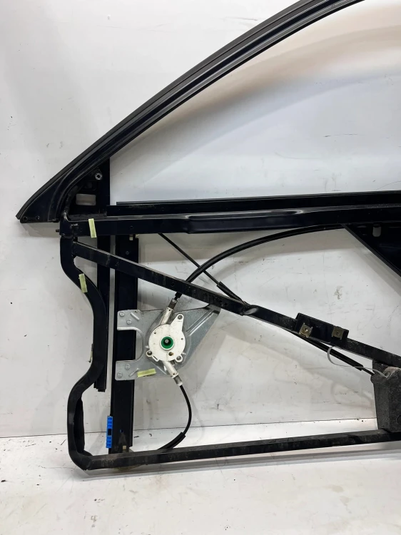 MECHANIZM PODNOSZENIA SZYBY PRAWY PRZÓD AUDI A3 8L 8L3837754A