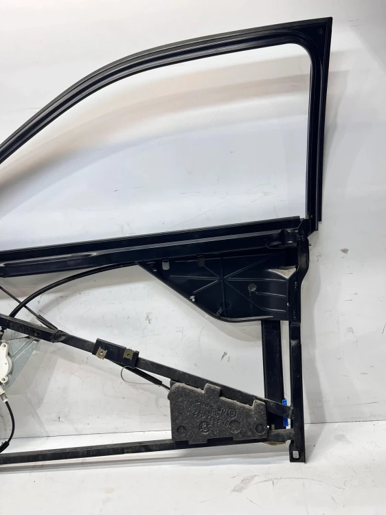 MECHANIZM PODNOSZENIA SZYBY PRAWY PRZÓD AUDI A3 8L 8L3837754A