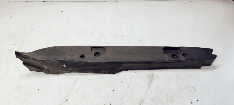 WYGŁUSZENIE BŁOTNIKA PRAWE AUDI A3 8V 8V0864236