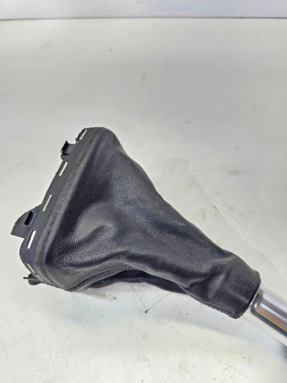 MIESZEK GAŁKA ZMIANY BIEGÓW AUDI A3 8P A1 8X 8P0863279A 6/25 6 BIEGÓW