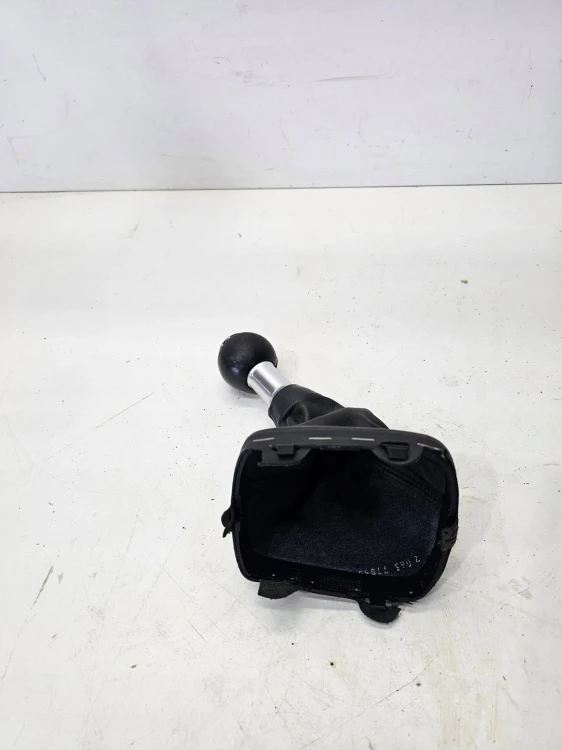 MIESZEK GAŁKA ZMIANY BIEGÓW AUDI A3 8P A1 8X 8P0863279A 6/25 6 BIEGÓW