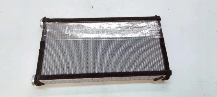 NAGRZEWNICA WODNA WYMIENNIK CIEPŁA AUDI A6 C7 A7 A8 D4 4H0898037