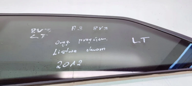 SZYBA KAROSERYJNA LEWY TYŁ POD LISTWĘ CHROM AUDI A3 8V3 3 DRZWI 2012R