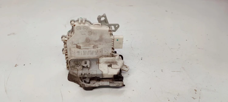 ZAMEK DRZWI PRAWY PRZÓD AUDI A4 A5 Q5 8J1837016D