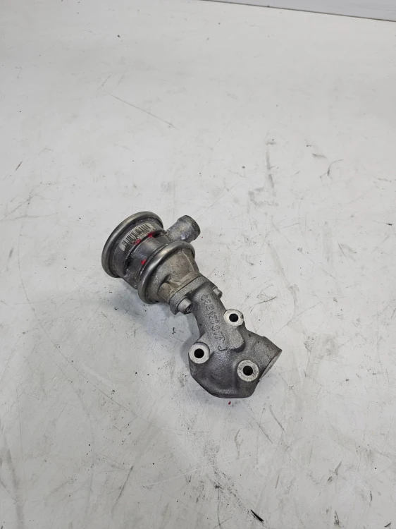 ZAWÓR EGR AUDI A4 B6 B7 2.0 ALT 06B131817J