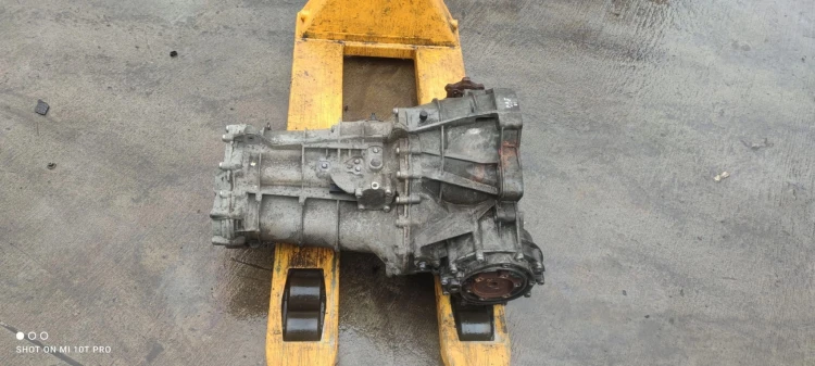 SKRZYNIA BIEGÓW MANUALNA AUDI A4 B8 A5 8T JJF