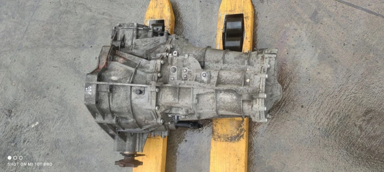 SKRZYNIA BIEGÓW MANUALNA AUDI A4 B8 A5 8T JJF
