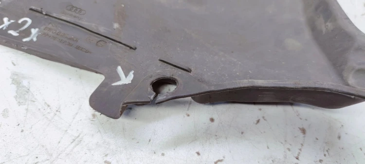 OSŁONA PODWOZIA PRZÓD AUDI A4 B9 8W0825201 *2*