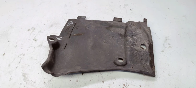 OSŁONA PODWOZIA PRZÓD AUDI A4 B9 8W0825201 *2*