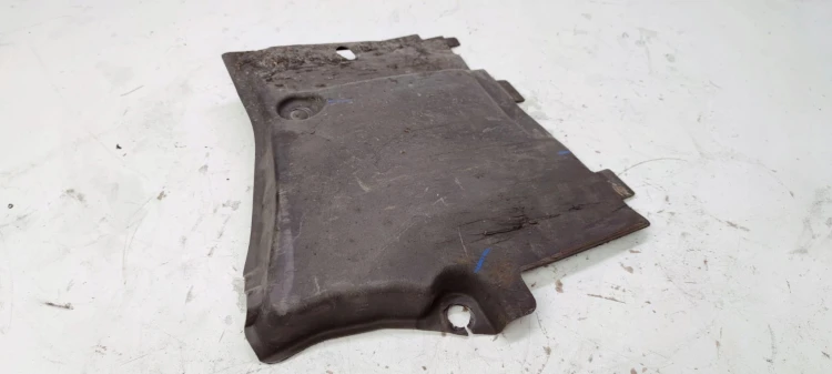 OSŁONA PODWOZIA PRZÓD AUDI A4 B9 8W0825201 *2*