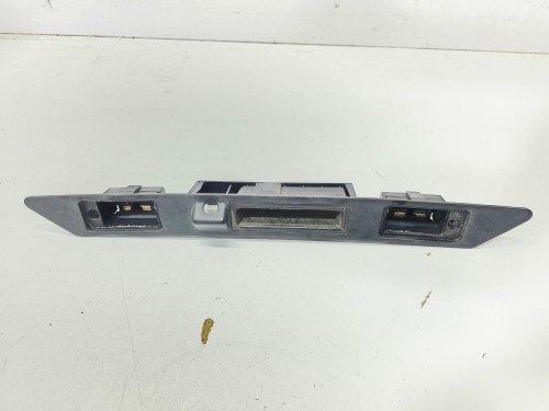 BLENDA PODŚWIETLENIE TABLICY AUDI A6 C6 Q7 4L 4L0827574