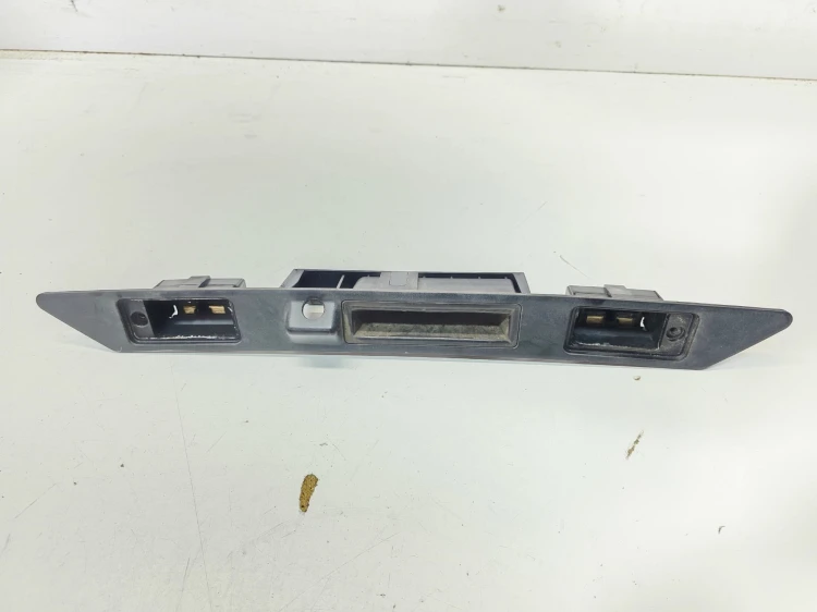 BLENDA PODŚWIETLENIE TABLICY AUDI A6 C6 Q7 4L 4L0827574
