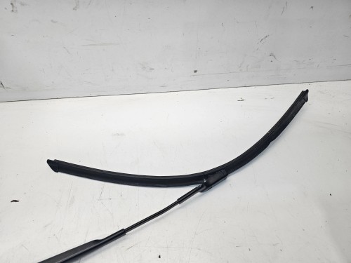 RAMIĘ WYCIERACZKI LEWE VOLKSWAGEN TIGUAN II 5NB955409