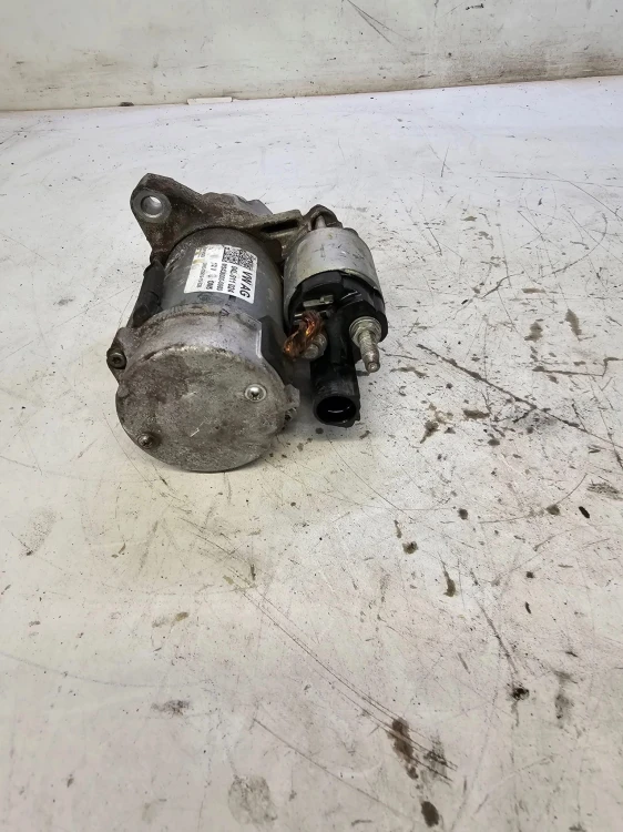 ROZRUSZNIK AUDI A4 B9 A5 A6 C7 2.0 TDI 04L911024 1/24
