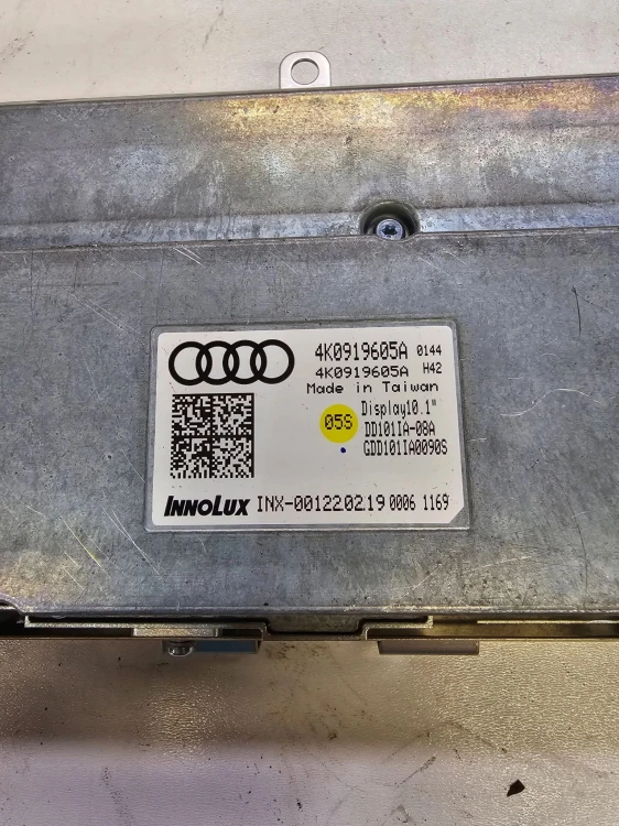 WYŚWIETLACZ MMI LCD AUDI A6 C8 4K 4K0919605A