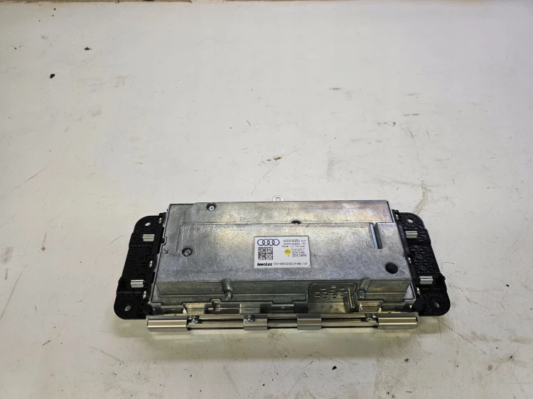 WYŚWIETLACZ MMI LCD AUDI A6 C8 4K 4K0919605A