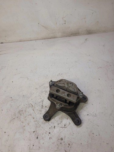 ŁAPA PODUSZKA SKRZYNI AUDI A4 B9 A5 8W0399118B