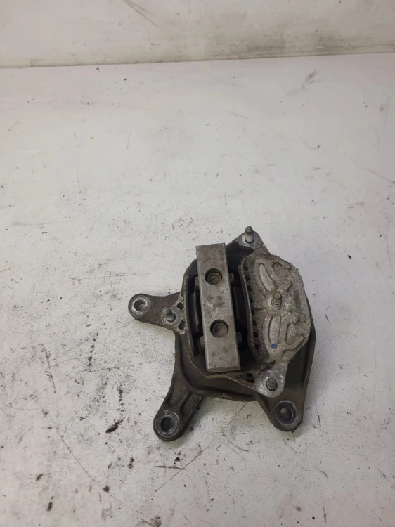 ŁAPA PODUSZKA SKRZYNI AUDI A4 B9 A5 8W0399118B