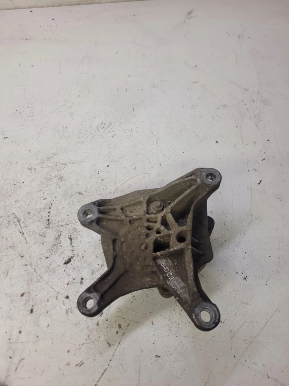 ŁAPA PODUSZKA SKRZYNI AUDI A4 B9 A5 8W0399118B