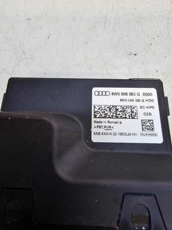 STEROWNIK POMPY PALIWA AUDI A4 B9 A5 Q7 8W0906093G