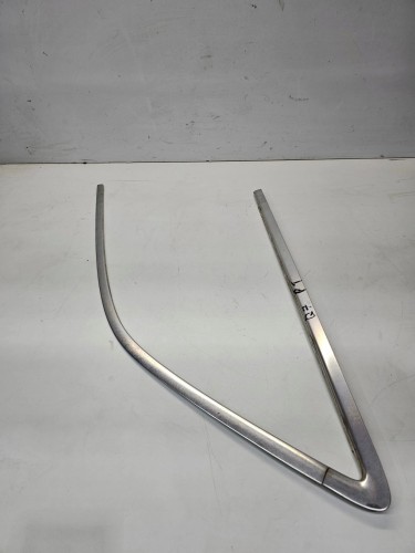 LISTWA SZYBY CHROM PRAWY TYŁ AUDI Q7 4L 4L0853346