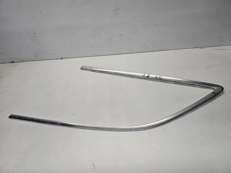 LISTWA SZYBY CHROM PRAWY TYŁ AUDI Q7 4L 4L0853346