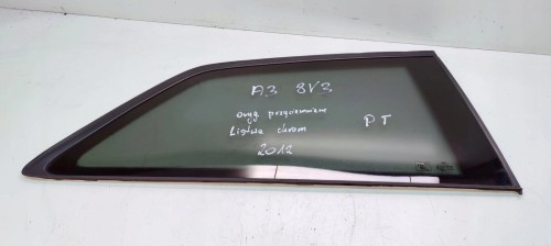 SZYBA KAROSERYJNA PRAWY TYŁ POD LISTWĘ CHROM AUDI A3 8V3 3 DRZWI 2012R