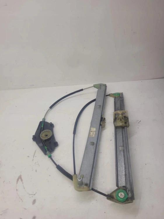 MECHANIZM SZYBY PRAWY PRZÓD AUDI Q5 8R 8R0837462B
